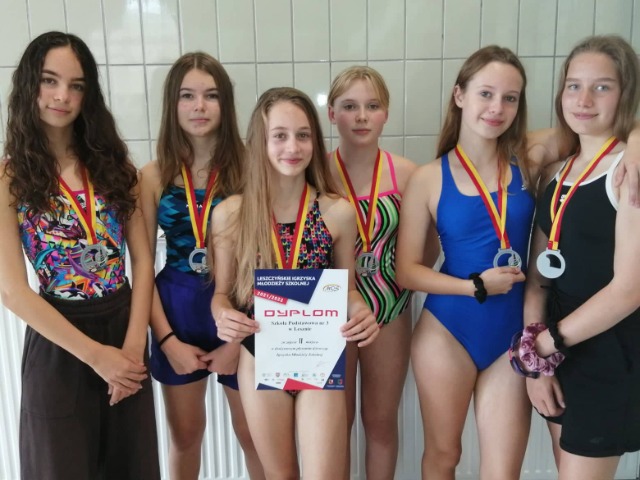 Igrzyska Młodzieży Szkolnej w pływaniu - Obrazek 1