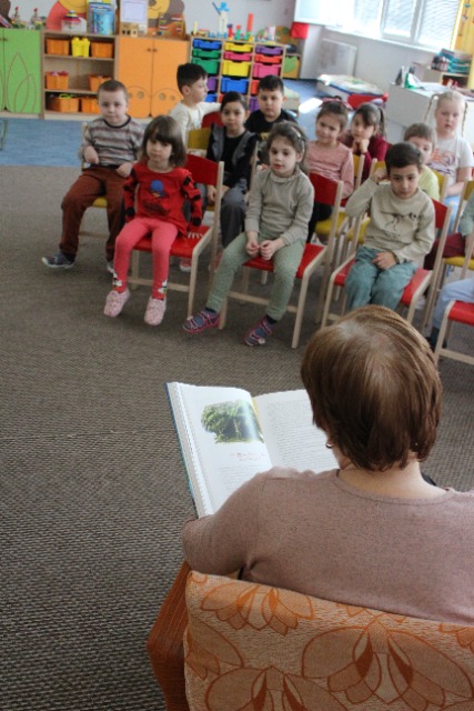 Čítanie s členkami Jednoty dôchodcov Prakovce pri príležitosti Dňa detskej knihy - Obrázok 6