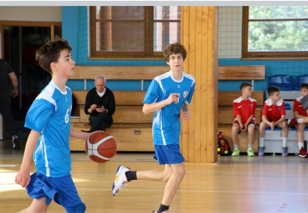 III miejsce naszej drużyny w Mistrzostwach Rejonu Leszczyńskiego w koszykówce chłopców w kategorii Dzieci - Obrazek 1