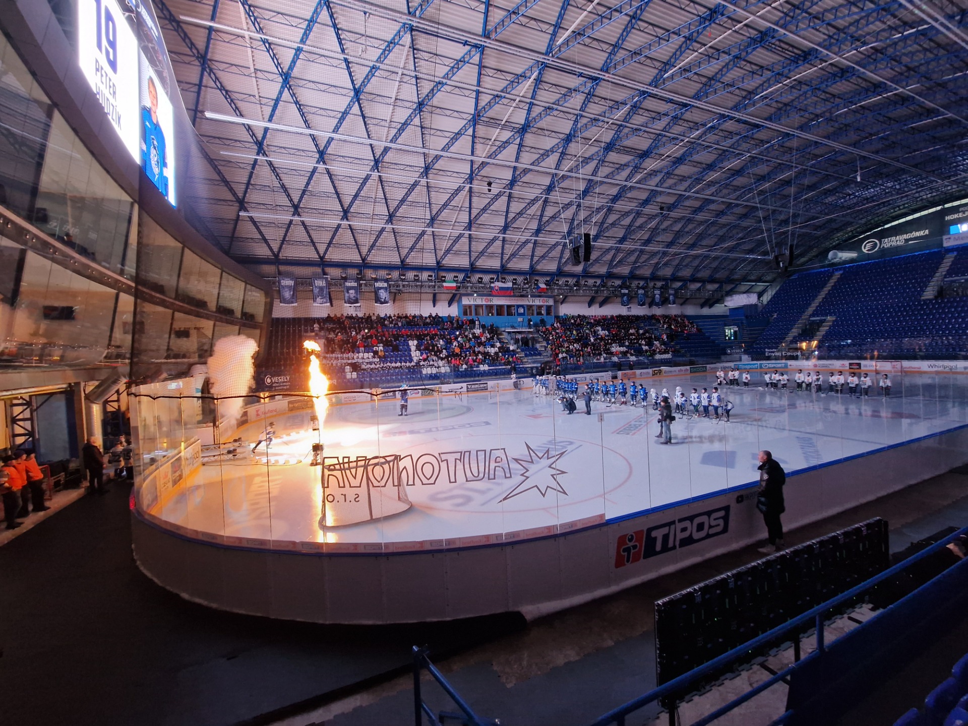 Účasť na úvodnom zápase hokejového turnaja žiakov 5. ročníka medzi HK ŠKP Poprad - HC Sparta Praha - Obrázok 1