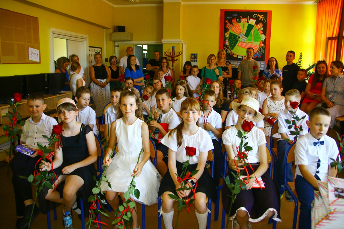 Odnośnik: https://cloud-c.edupage.org/cloud/eduresized_IMG_0529.jpg?z%3AI8Q9VrVCL6EgxI4mj4rURBXRdDWkoj6I0EKBVCYx9wQDONwOAT%2FnDk2q6gRH94lmxPlVNDUiDPU4mvDExZ5PWg%3D%3D