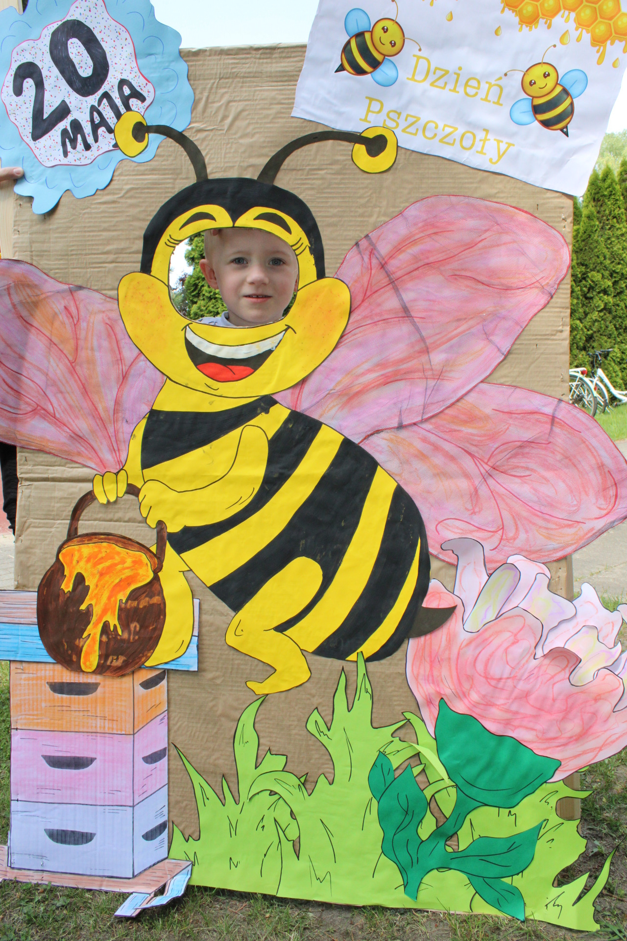 Pszczółka Maja i jej przygody 🐝 - Obrazek 4