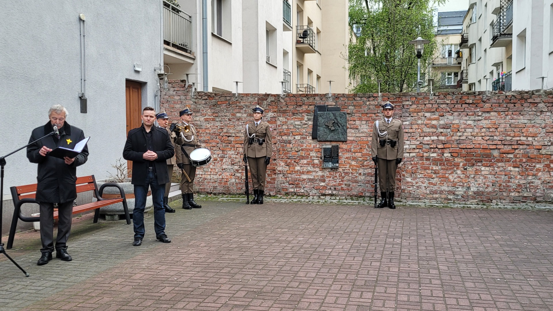 Oficjalne obchody 80-tej rocznicy wybuchu Powstania w Getcie Warszawskim  - Obrazek 1