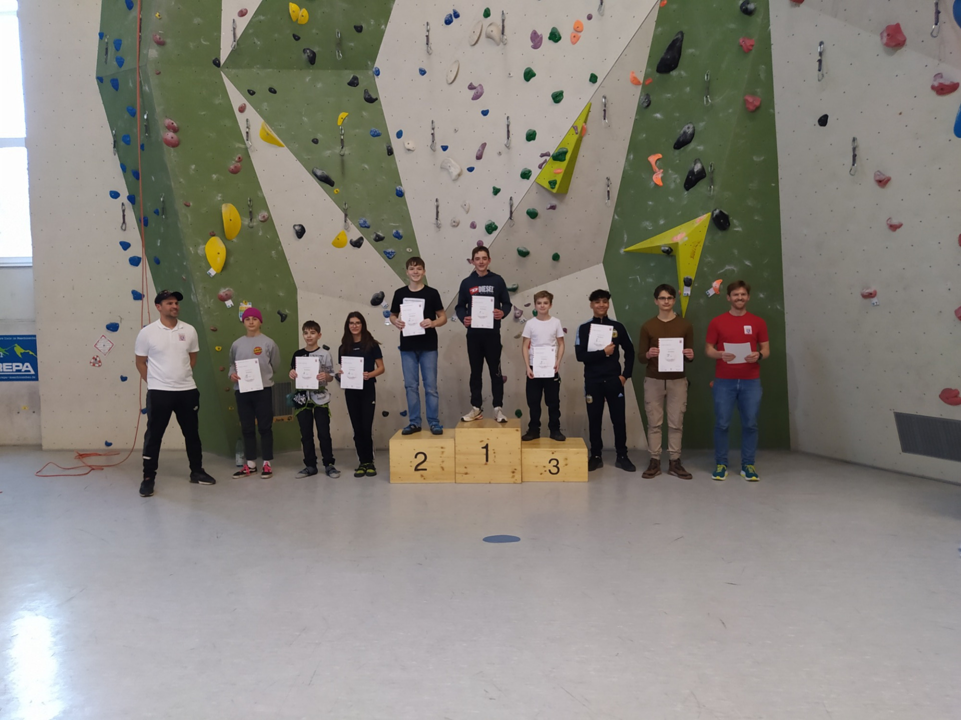 Jugend trainiert für Olympia - Kletterwettbewerb im DAV-Kletterzentrum Nordhessen - Bild 2