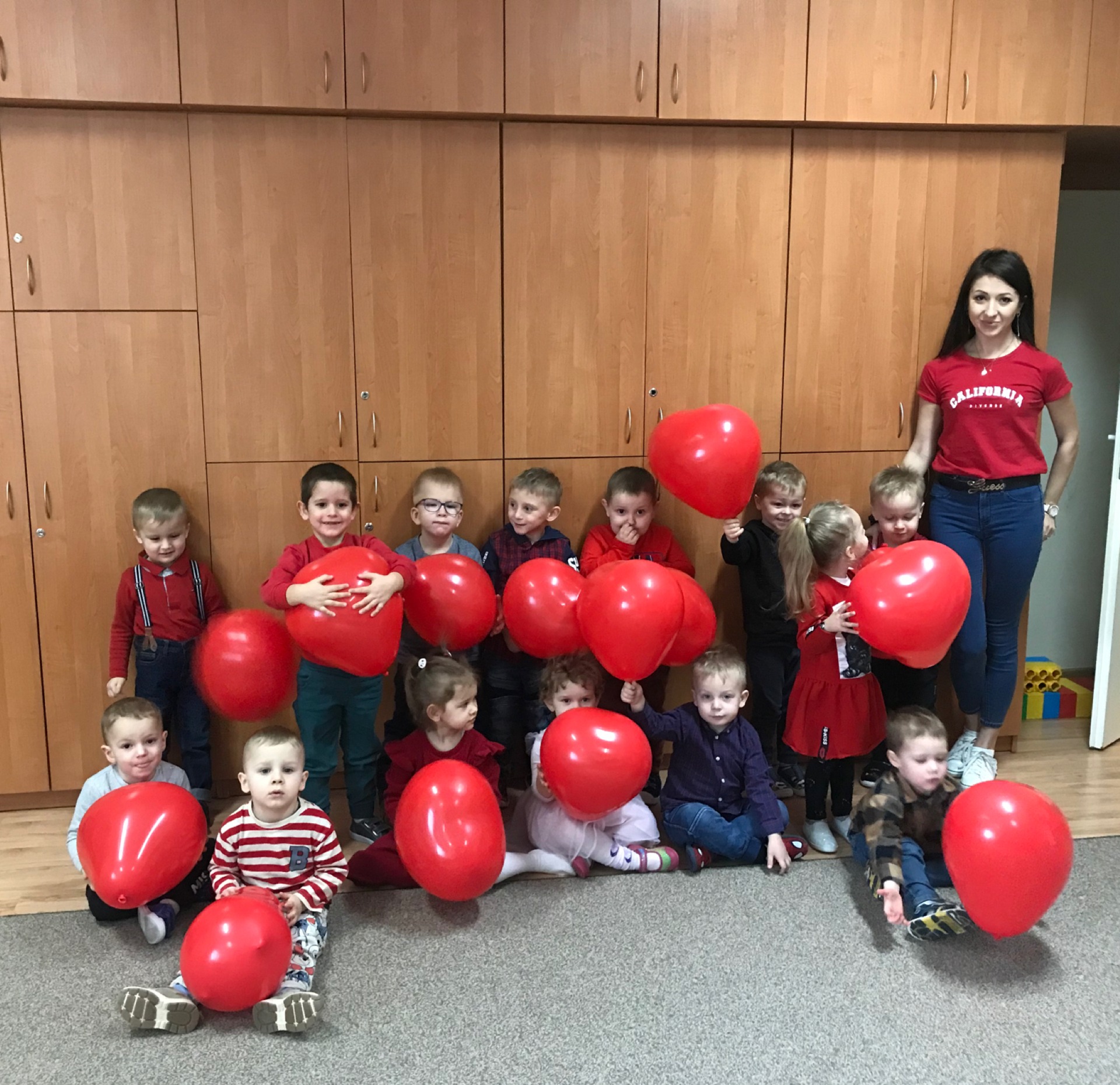 Grupa 4 - latków  balonami